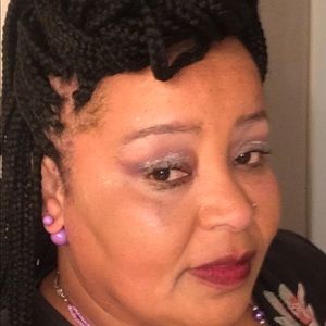 Meet your Posher, Adriane